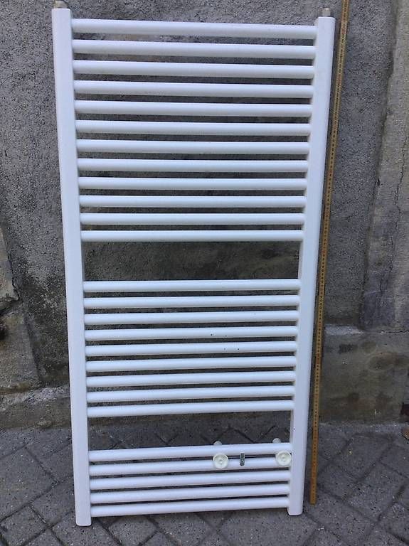 Radiatori: Radiateur tubulaire – Usato da Yvorne venduto da herjoy