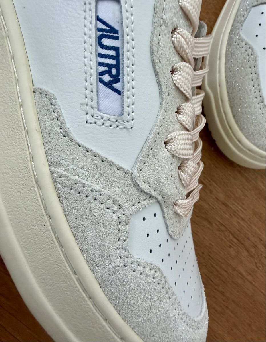 Autry Scarpe da donna: AUTRY MEDALIST LOW WHITE GLITTER GR 38 NEU – Nuovo (secondo la descrizione) da Rickenbach b. Wil venduto da paffy 8