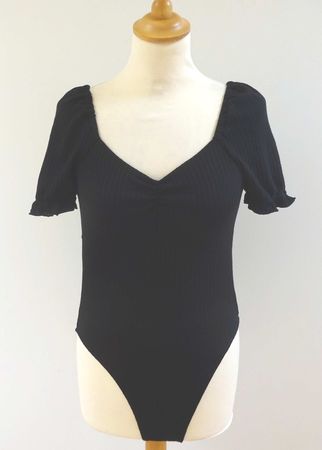 Neuer Body mit Puffärmeln - schwarz - Grösse M (eher S)
