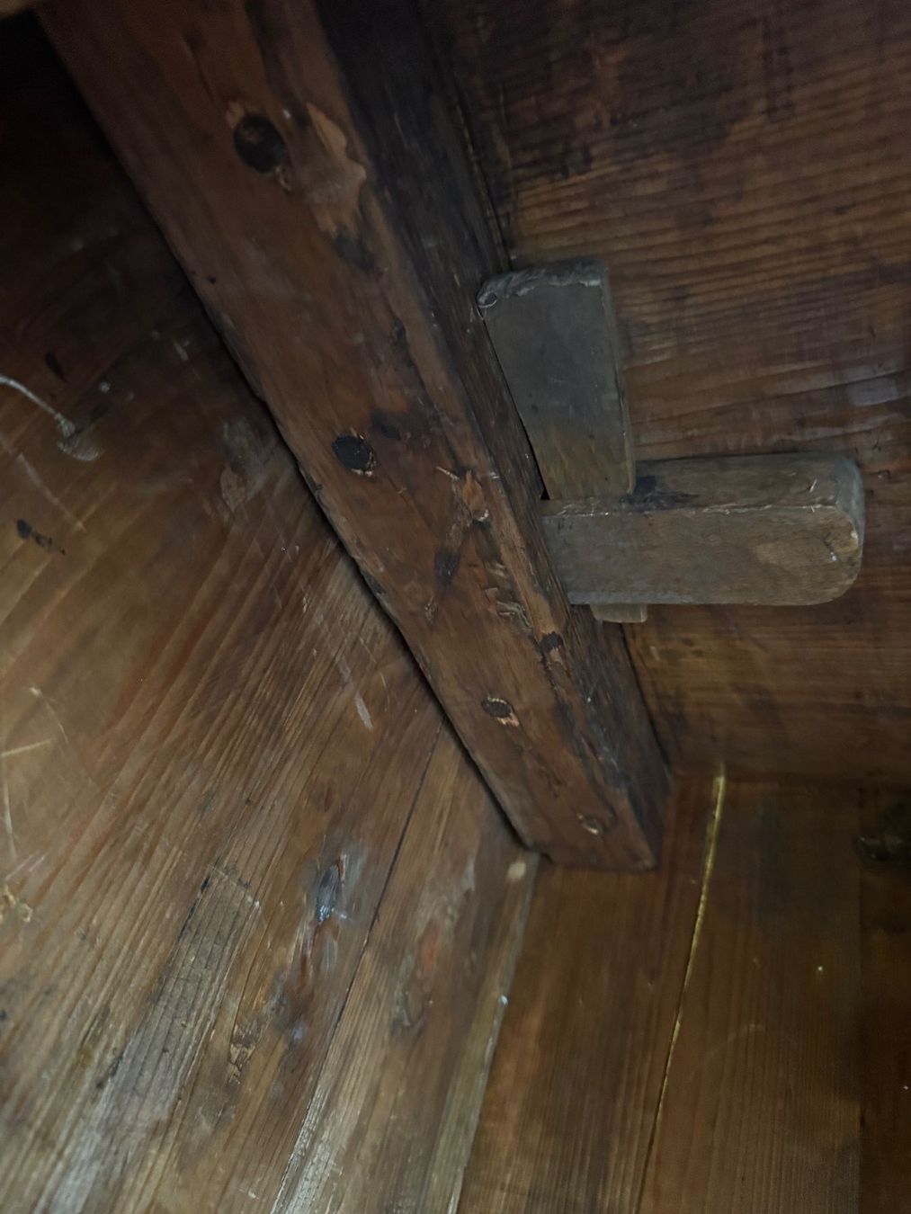 Armadi: ALTER BAUERNSCHRANK aus Holz – Usato da Basel venduto da Mischao77 4
