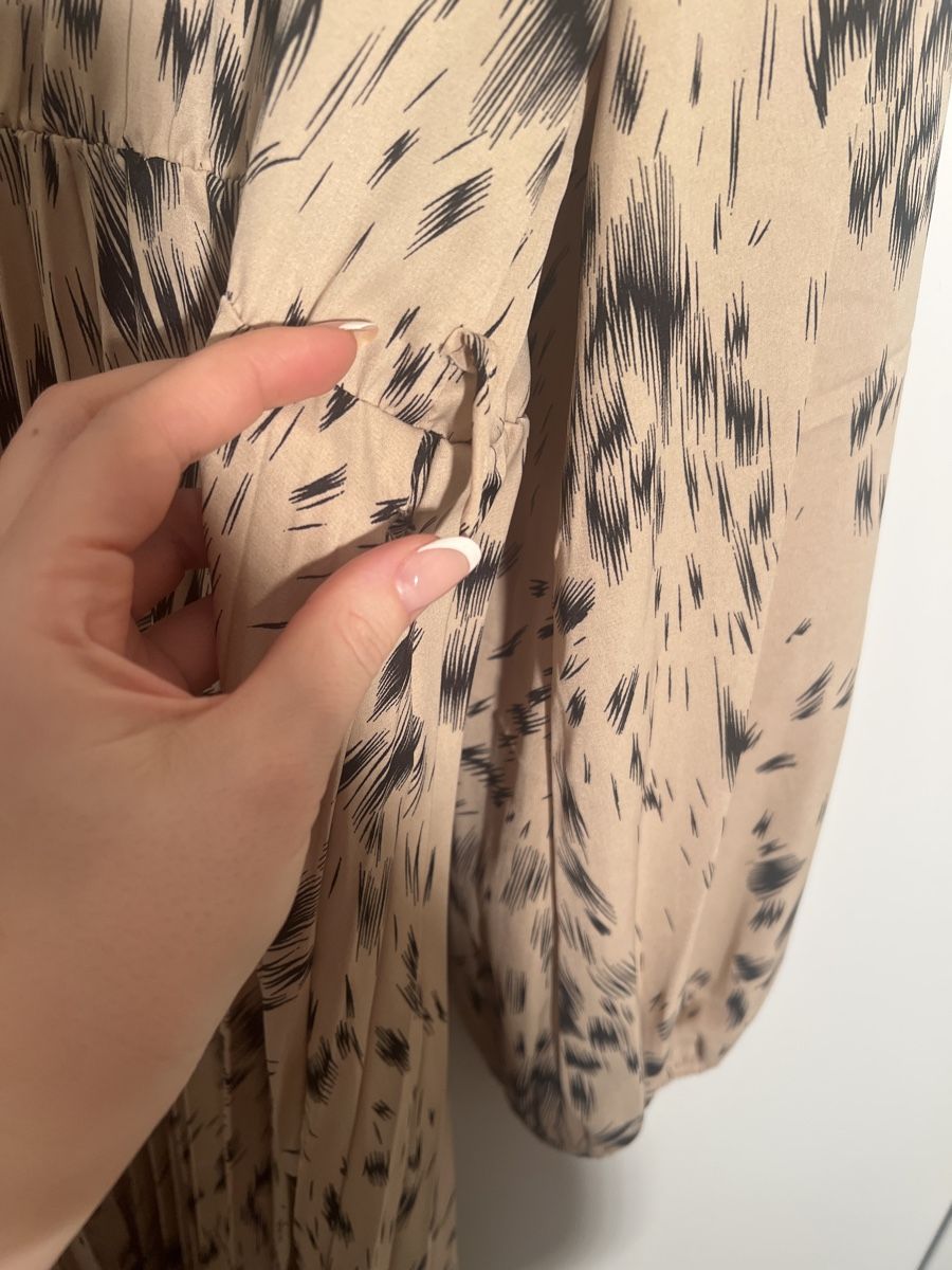 Vestiti: Maxikleid Beige Gr. L leoprint – Nuovo (secondo la descrizione) da Winterthur venduto da tan_f66m 3