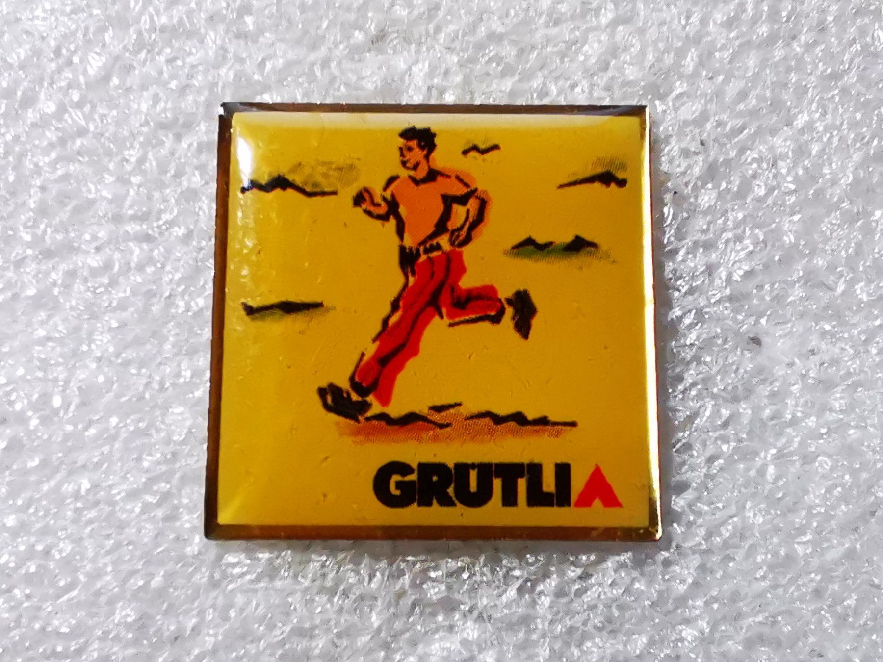 Placchette & Badge: Ansteckpin 49: Grütli Versicherung – Usato da Oppligen venduto da Pin-Fall-Shop