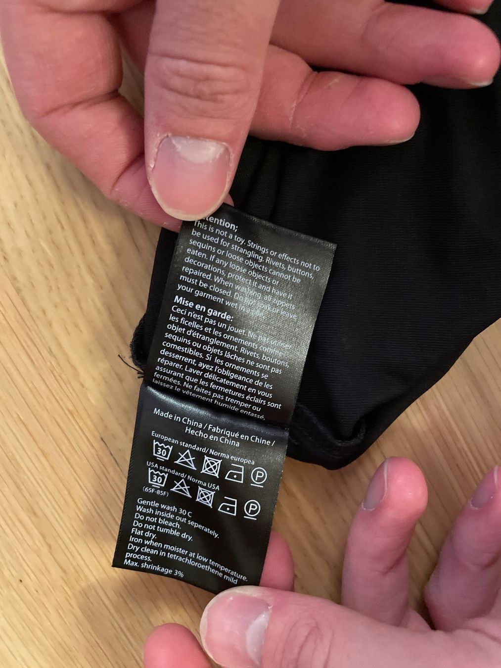 T-shirt: Tshirt Nü S – Usato da Basel venduto da pilzliii 5