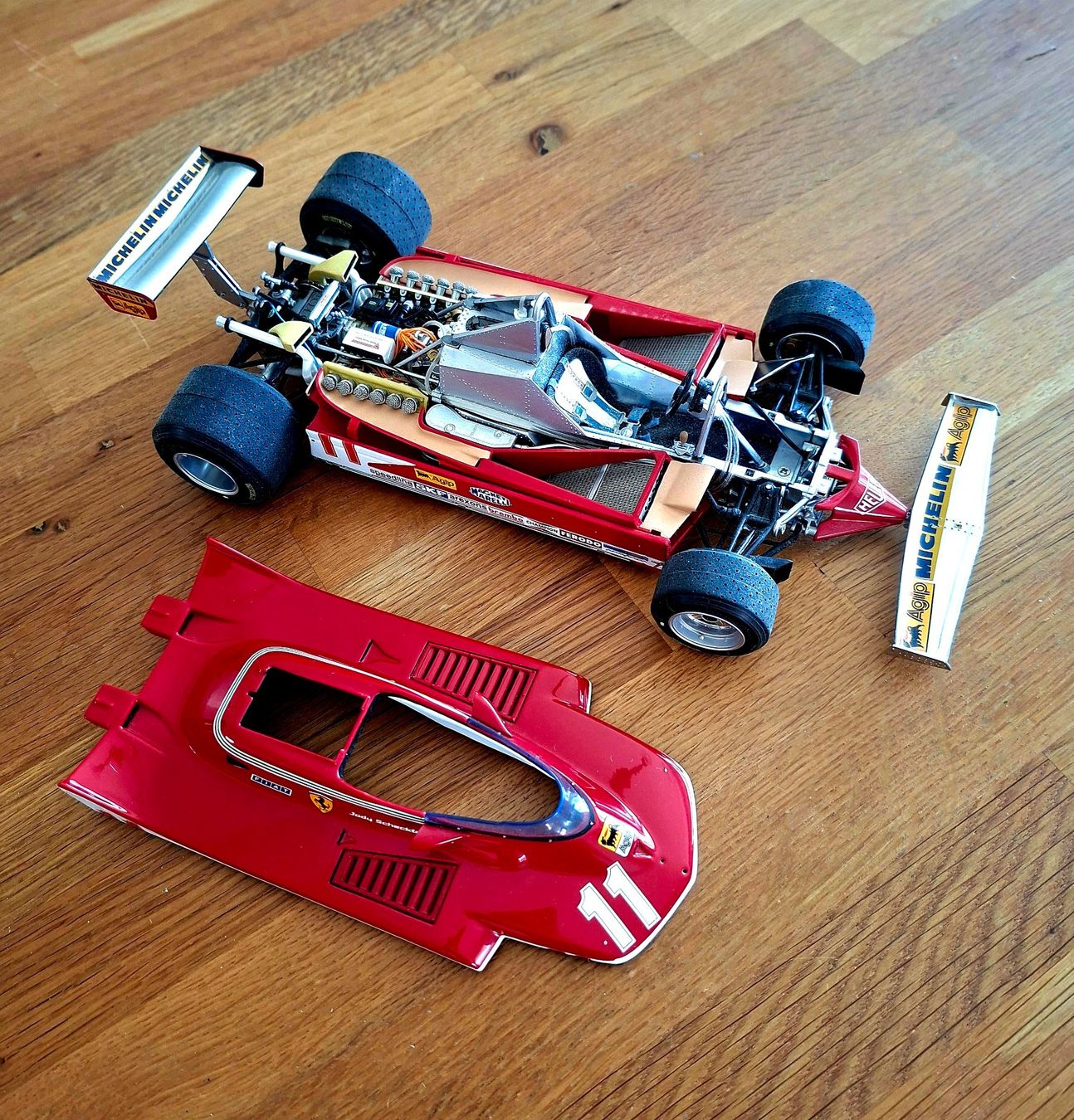 Exoto Modellautos: Ferrari 312T4 / Jody Scheckter – Gebraucht aus Heimberg von csm_7q9h 2