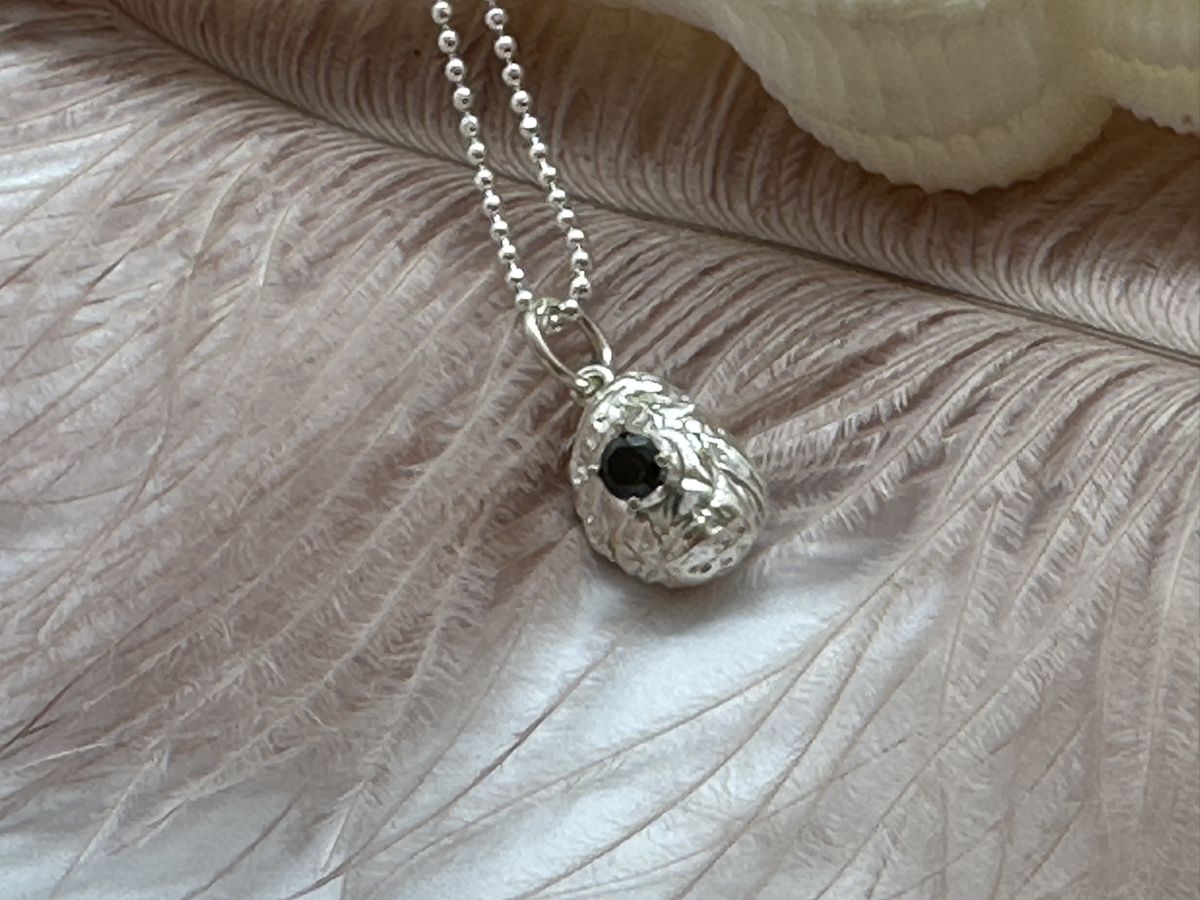Ciondoli: Silber nuggets als Anhänger – Nuovo e nell'imballaggio originale da Niederglatt ZH venduto da Silberschmuck-design 1