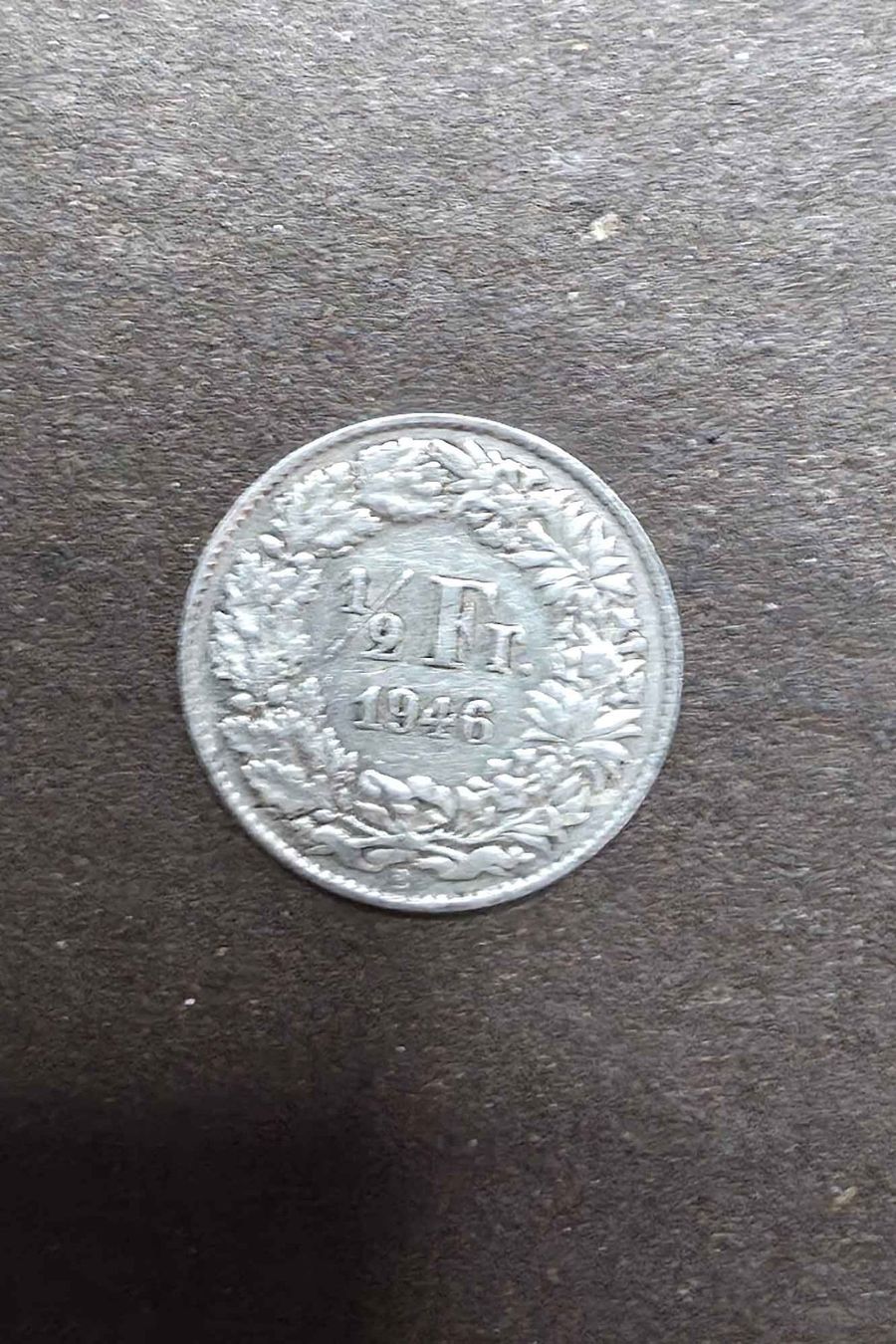 Tutti le monete: Silbermünze 1/2 Franken 1946 – Usato da Filzbach venduto da Cschufi