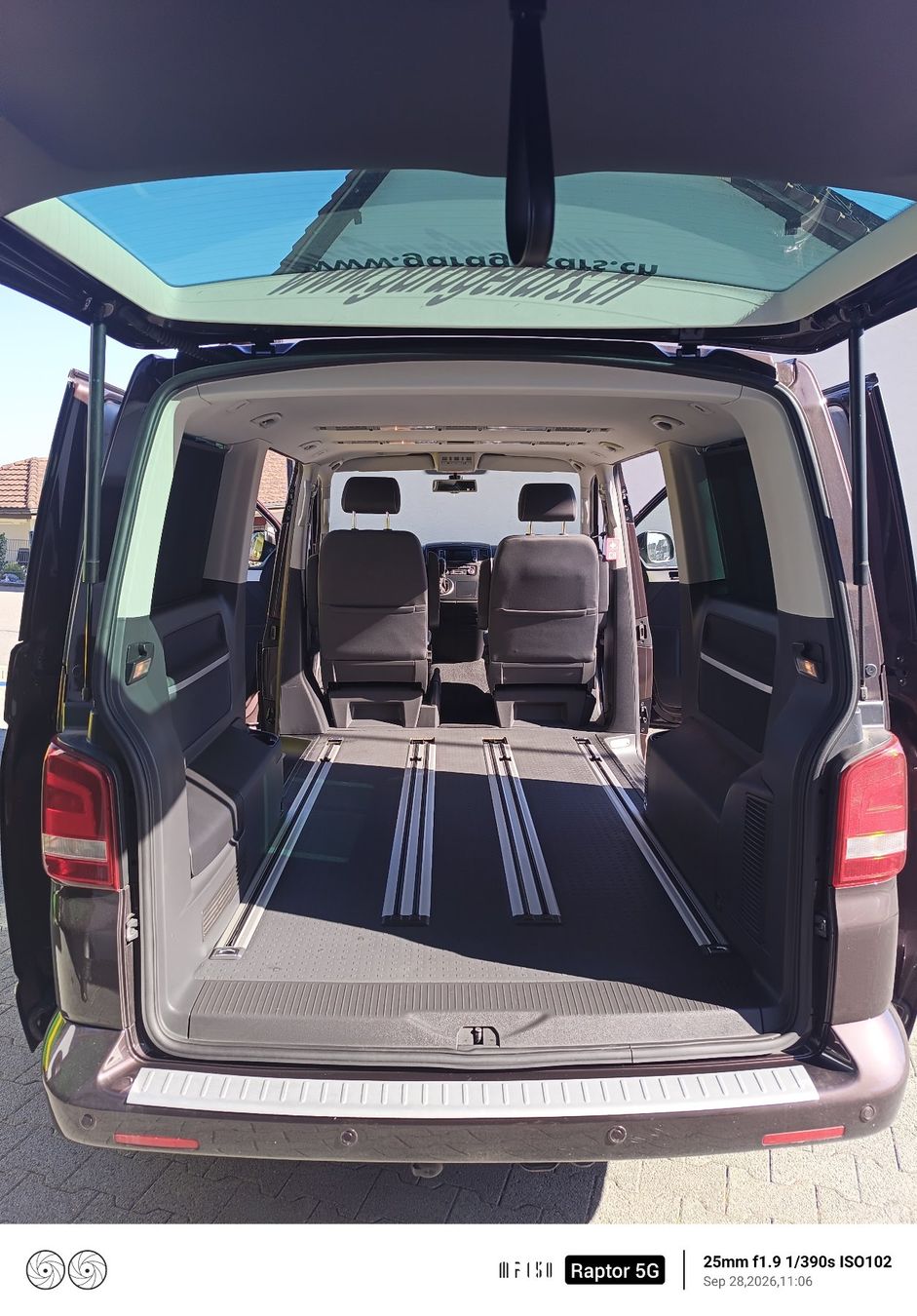 VW Automobili: VW T5 Multivan 4M – Usato da Leutwil venduto da Alpha-Klasse 5