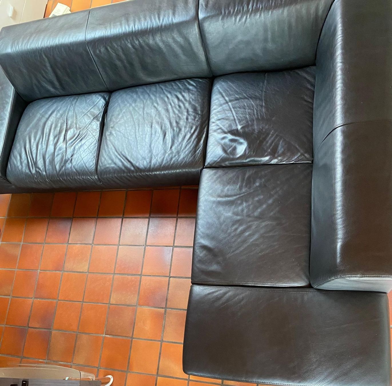 Divani: Ecksofa Leder schwarz – Usato da Bottmingen venduto da Elv88
