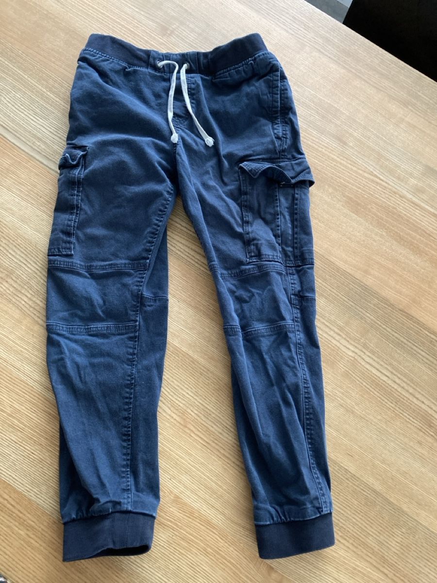 H&M Pantalons: H&M Hose – D'occasion à Gunzwil par Heimatchochi