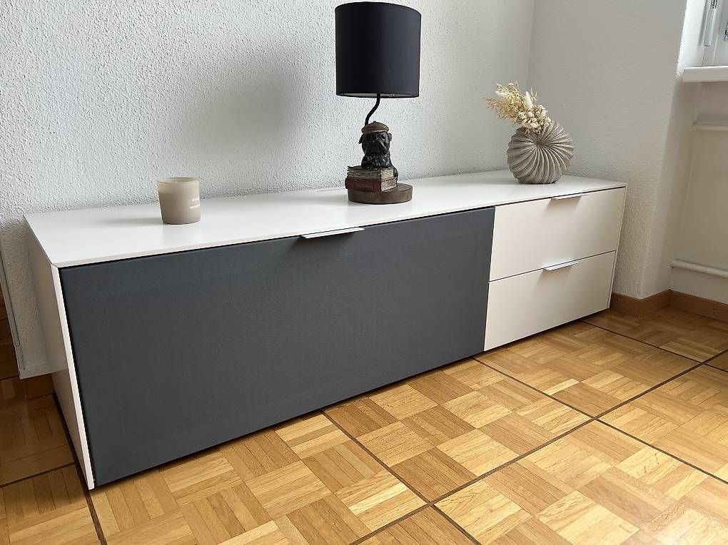 TV Möbel: Lowboard - Stoffklappe für AV Komponenten - TV Möbel – Gebraucht aus Zollikon von Petra60 1