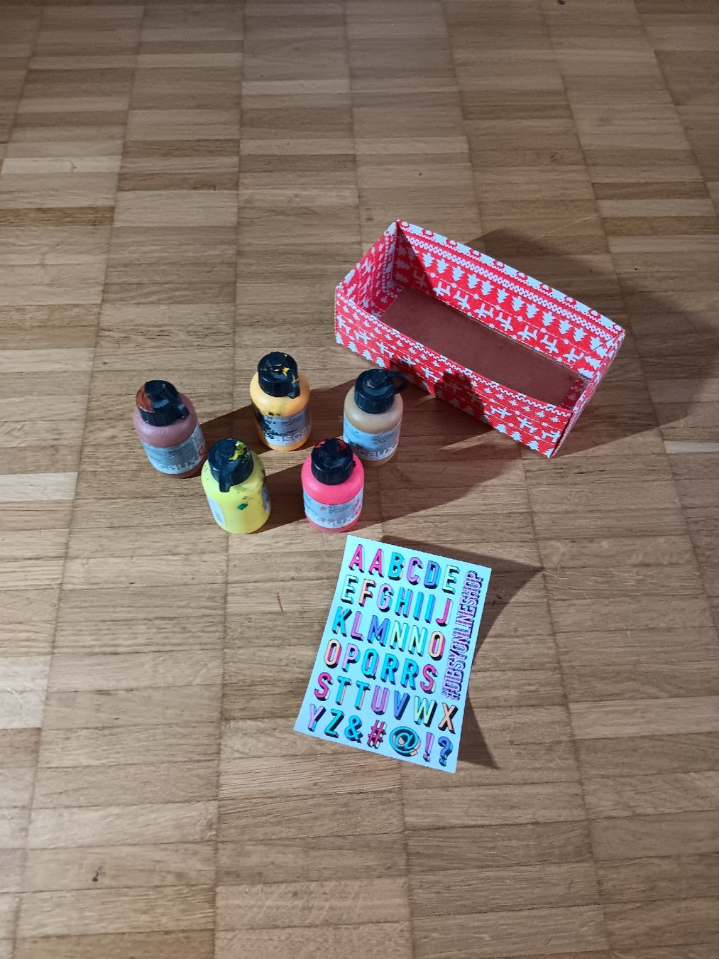 Peintures: Bastelset: Farben, Sticker – D'occasion à kölliken par TerryCash