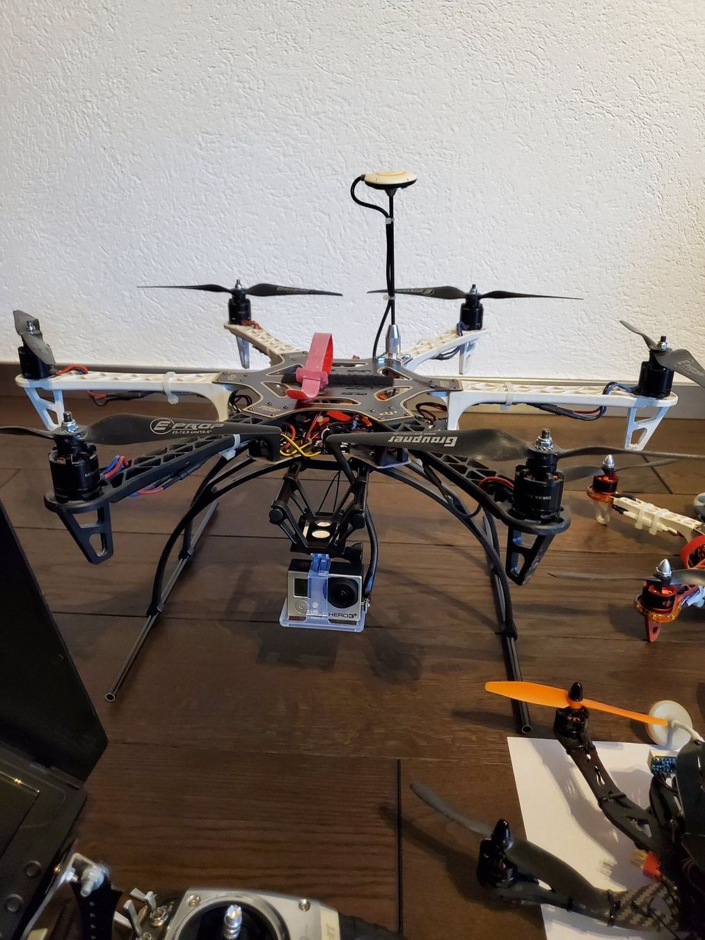 DJI Modellismo RC: Diverse Dronen inkl Fernsteuerung – Usato da Glarus venduto da Snoty 4