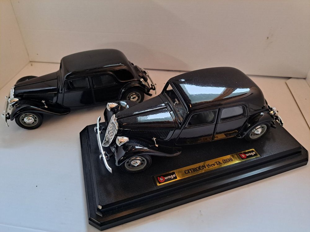BURAGO BBURAGO N° 1501 1/24 Citroën Traction 15CV TA jamais sortie en
