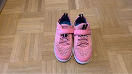 Kinder Turnschuhe Geox pink Klettverschluss neuwertig