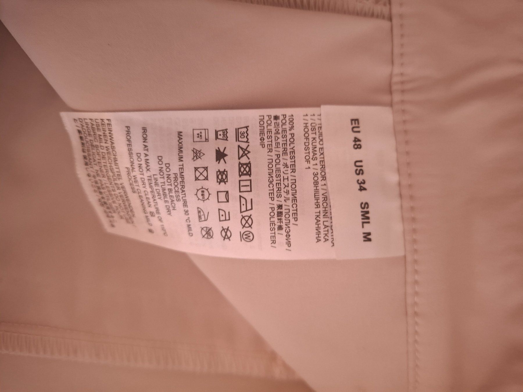 Bogner Pantaloni: Bogner Golfshorts beige und dunkelblau – Usato da Freienstein venduto da Flyfish3 6