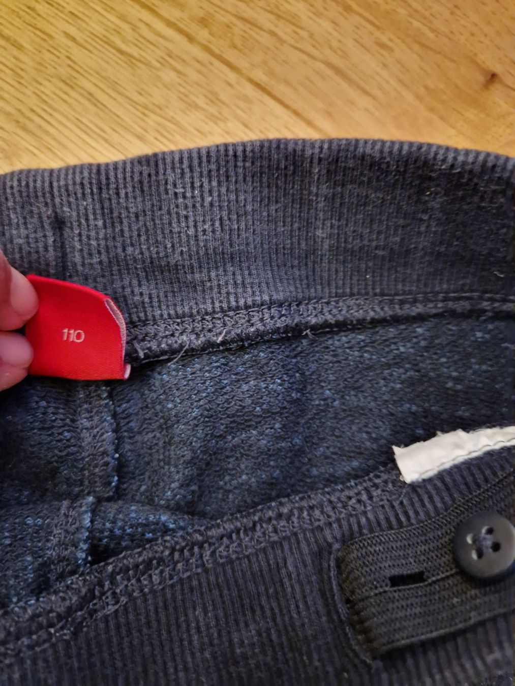 Hosen: Kurze Shorts Gr. 110 – Gebraucht aus Davos-Dorf von Bpelikan 4