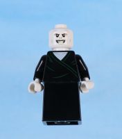LEGO Minifigur Lord Voldemort - White Head, Black Skirt