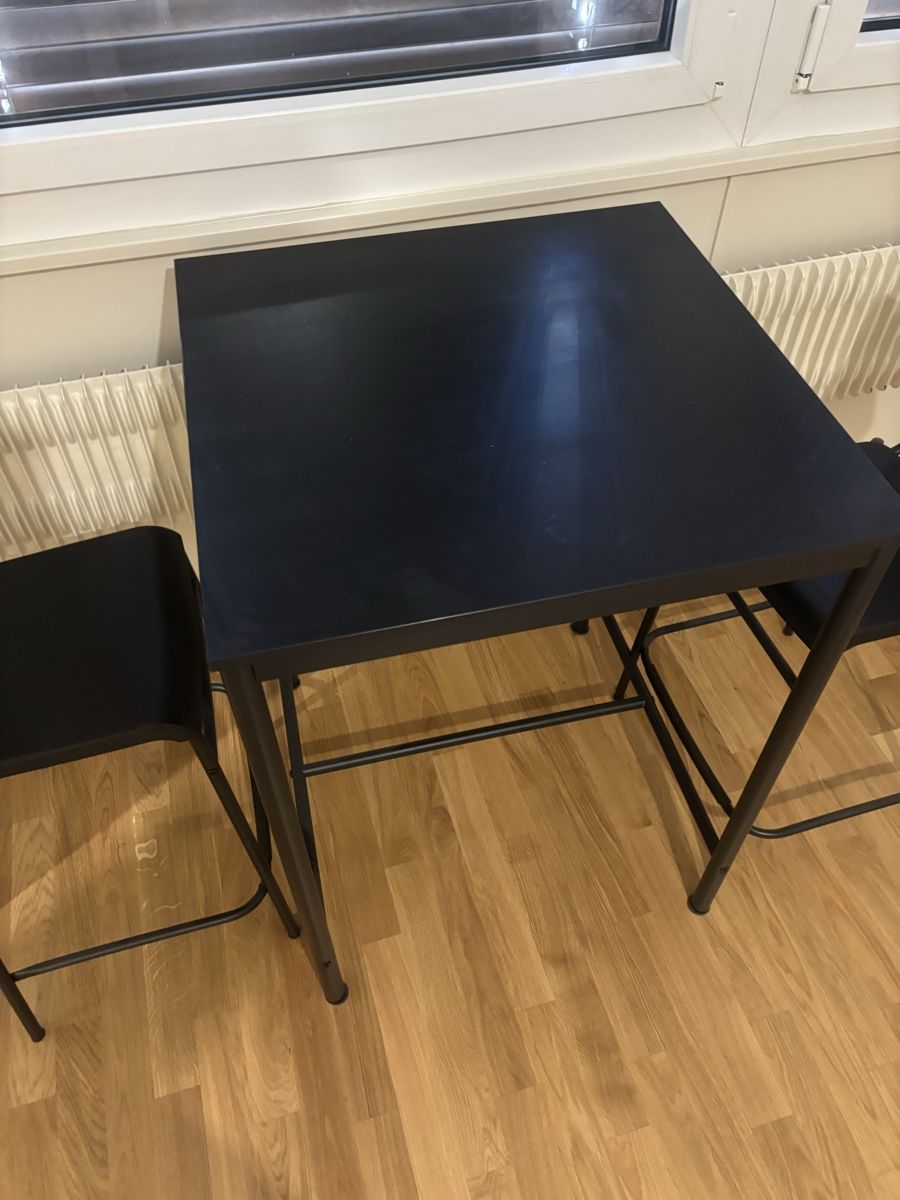 Ikea Set de table et chaises: Table et chaises hautes – Neuf (Voir description) à Genève par vic_dby5 1