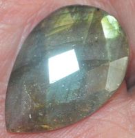 Cabochon L-5814– Facettierter Labradorit 26x17mm 18,70 Karat