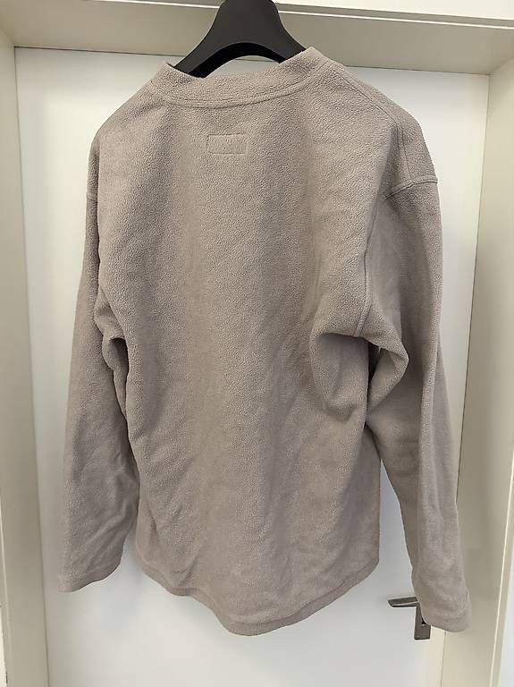 Maglioni & Felpe: Faserpelz Pullover V-Ausschnitt Gr L – Usato da Regensdorf venduto da Mozart79 1