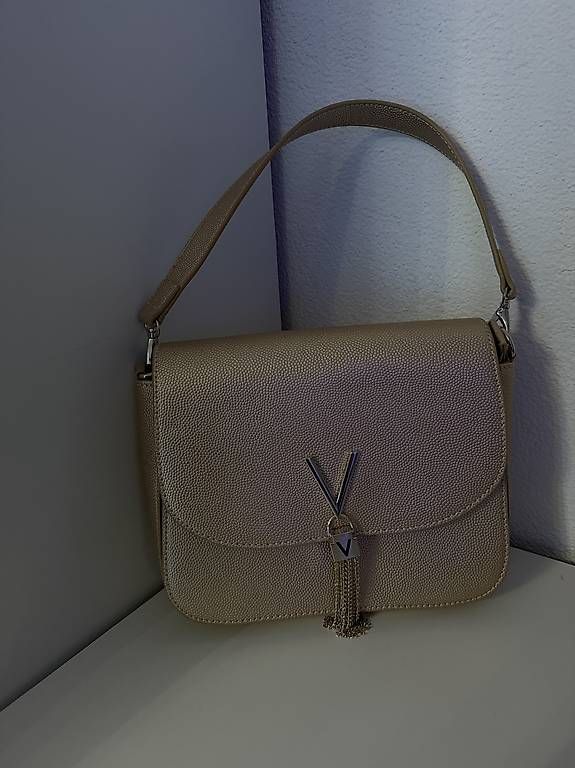 Borse da donna: Valentino Tasche – Usato da Steckborn venduto da chi_g9b5 1