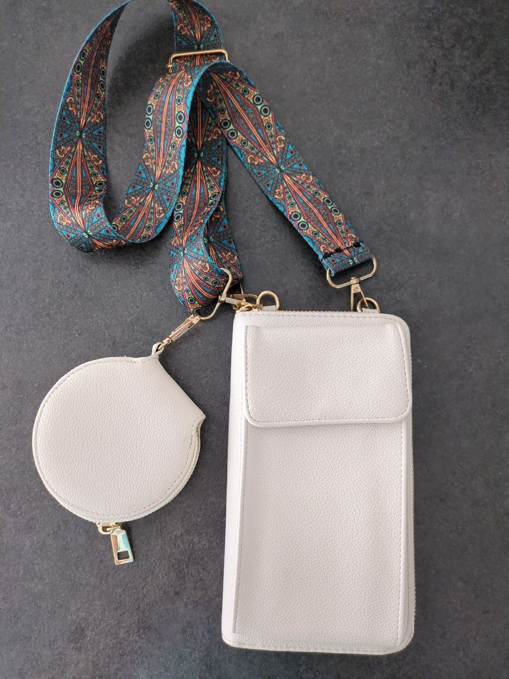 Altro in  Abbigliamento & Accessori: Petit sac pratique beige clair – Usato da Sion venduto da sor_f85g