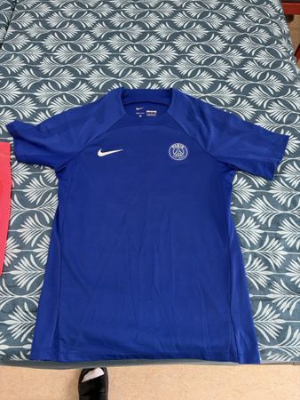 Nike PSG Fussball Trikot blau Grösse S Slim Fit Zustand gut