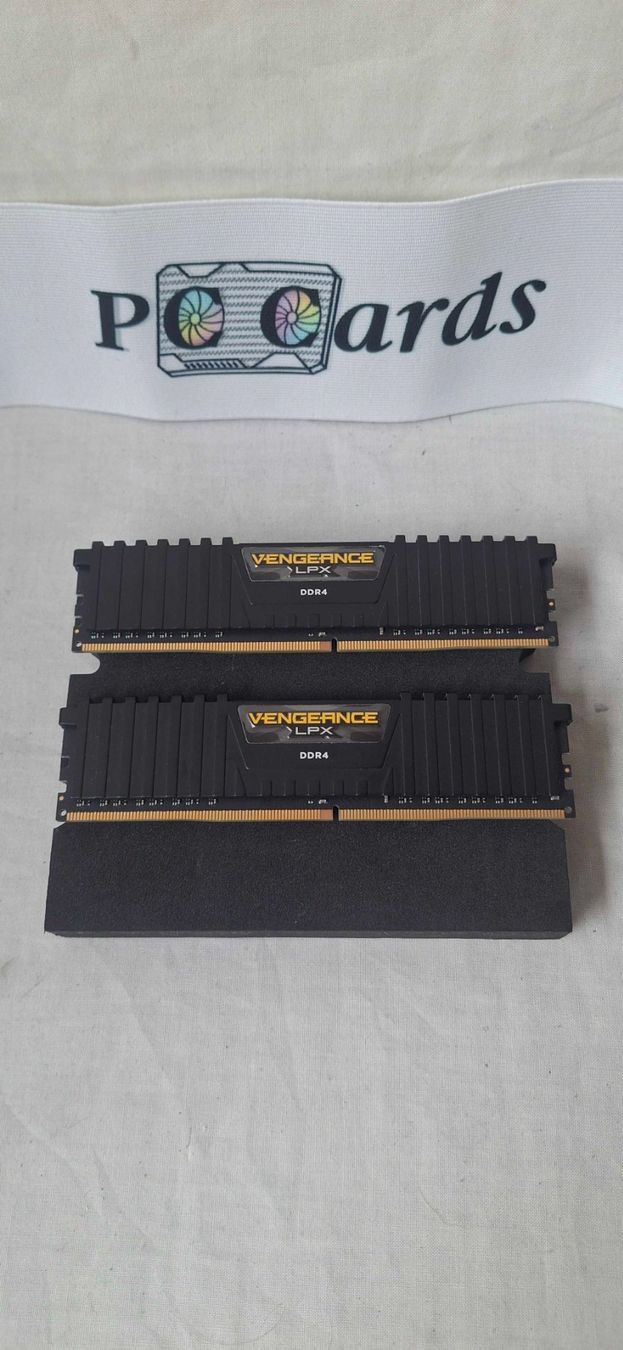 Corsair Memoria / RAM: Ram DDR4 Corsair 16GB – Usato da Genève venduto da PC-CARDS