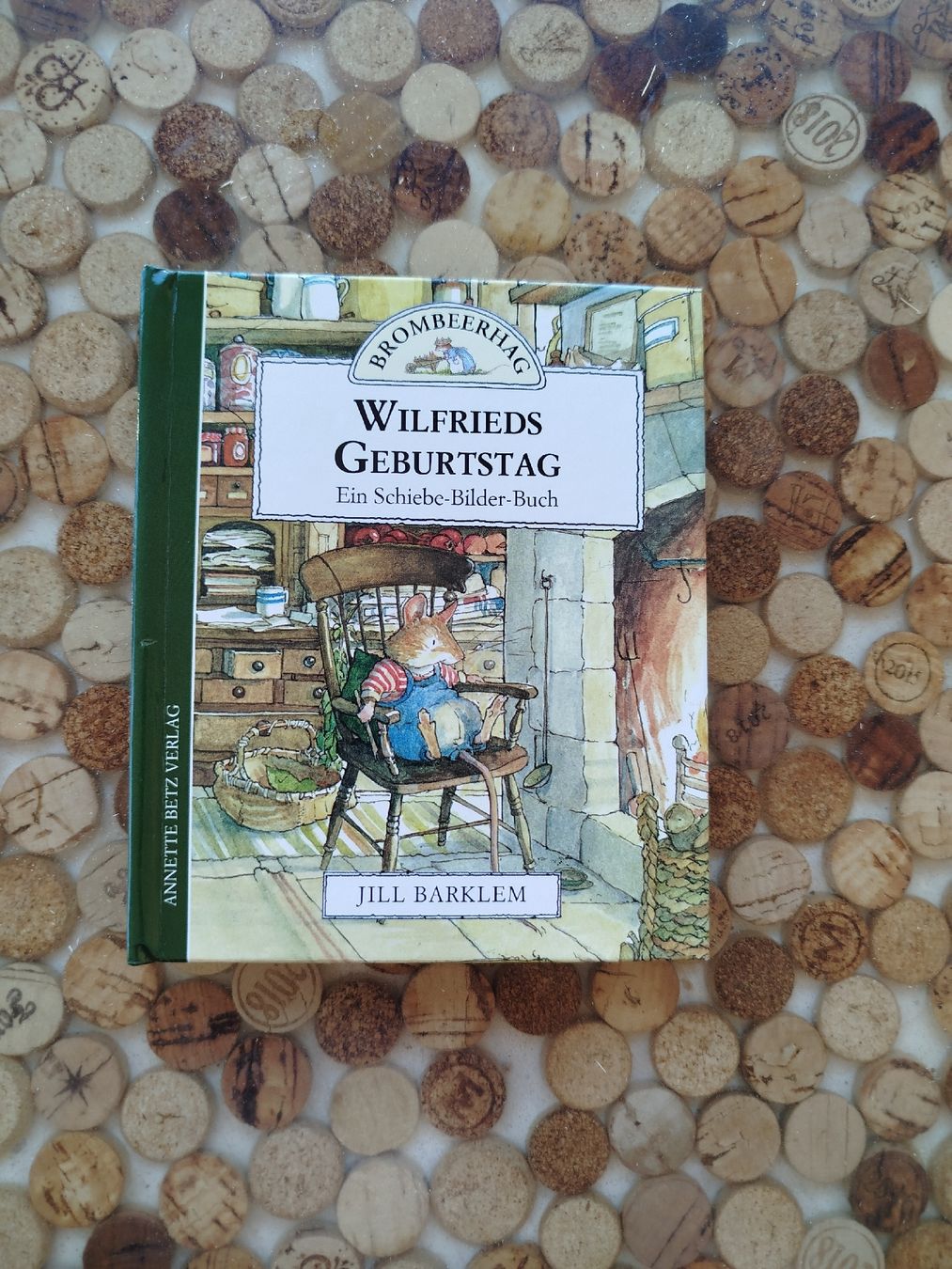 Bücher: Wilfrids Geburtstag Schiebe-Bilder-Buch  – Gebraucht aus Fällanden von san_zsm8