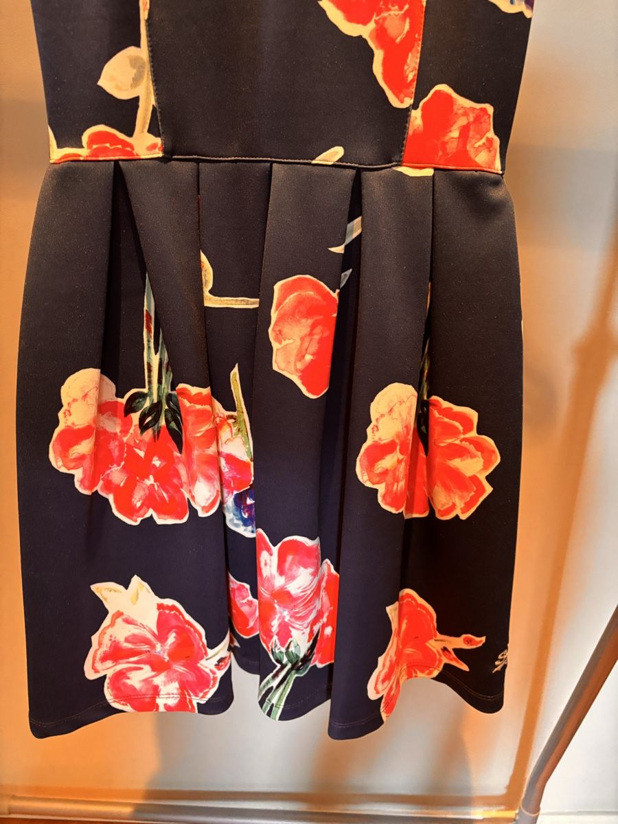Superdry Vestiti: Kleid von Superdry – Usato da Zürich venduto da ConnieS01 2
