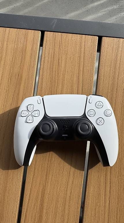 Sony Manettes: Playstation 5 Controller L1 & L2 defekt – D'occasion à Lenzburg par turcibrothers