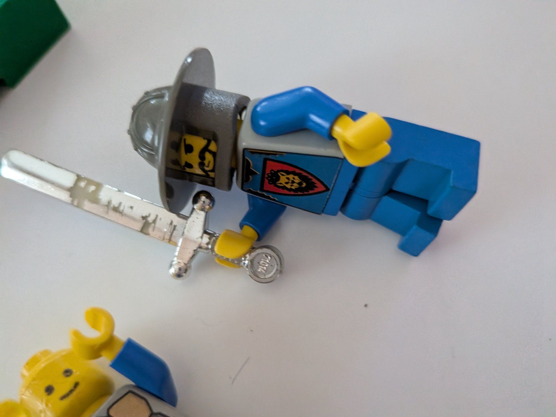 Lego Giocattoli: 17 Mini Lego Figuren – Usato da Emmen venduto da magelan 4