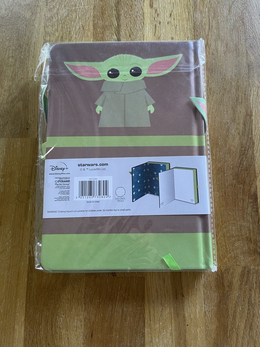 Blocchi: Vends note book bébé Yoda mandalorian  – Nuovo e nell'imballaggio originale da Les Brenets venduto da serialdrink 1