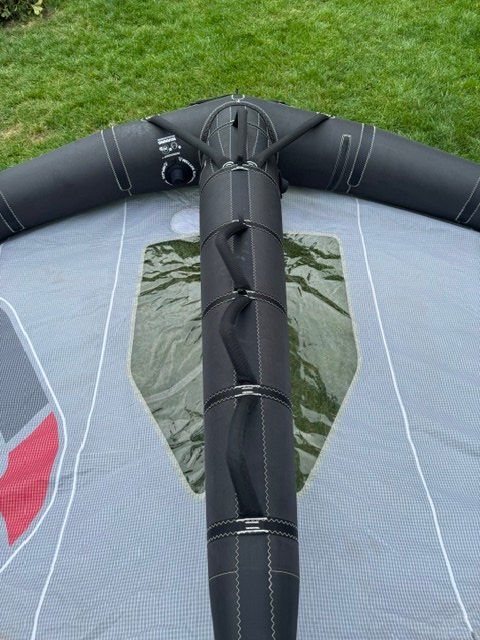 Ozone Surf: Wing Ozone Wasp V2 4.0, gebraucht – D'occasion à Hettiswil par F6hellcat 4