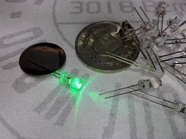 Flacker-LED 5mm klar/grün, 2 Stück