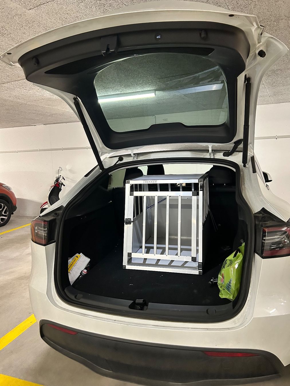 Gabbie, trasporto & Sicurezza: Hundebox Aluminium  Trekker – Usato da Egnach venduto da Theblackcrow