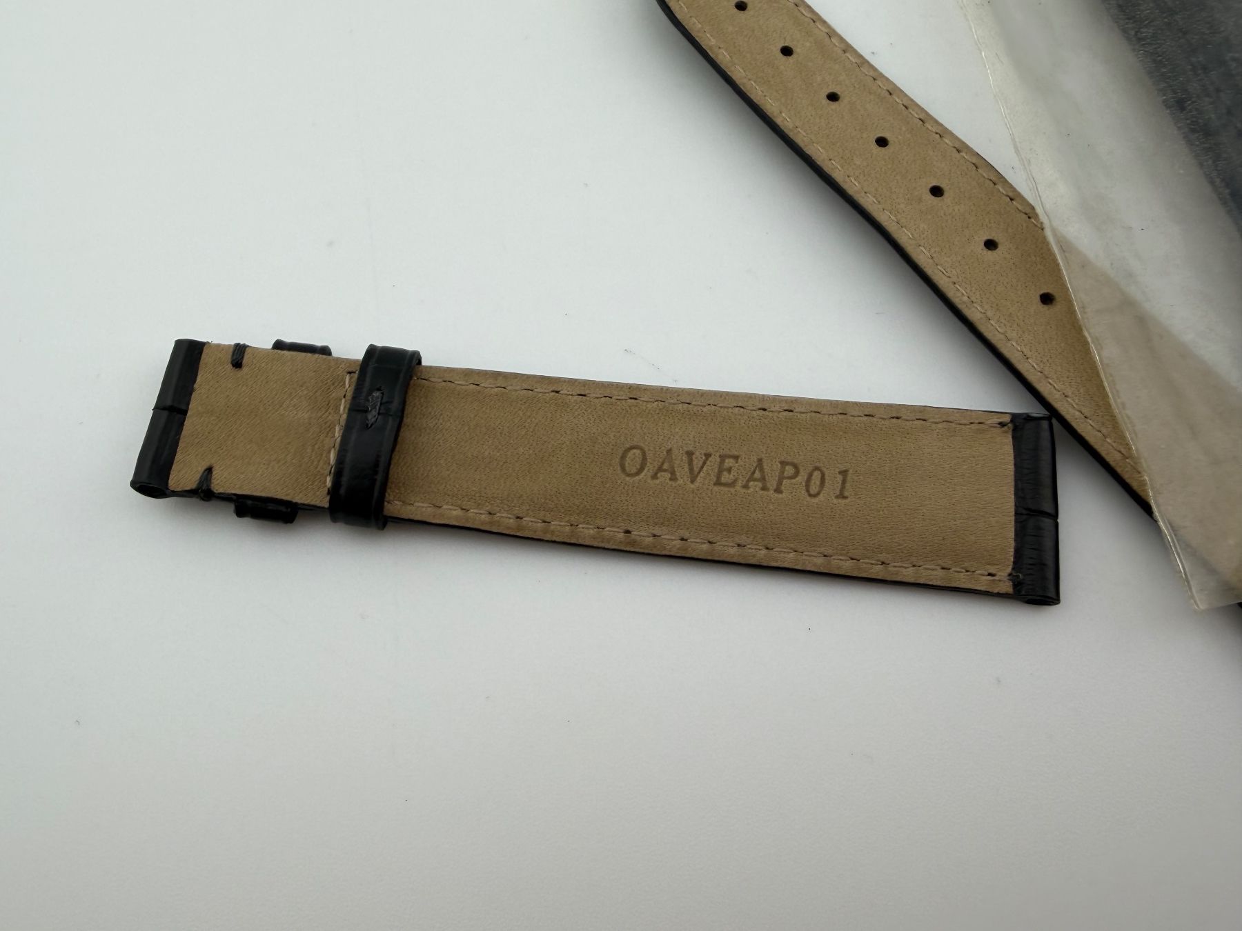 Cartier Orologi: 3 bracelets en cuir de Cartier – Nuovo e nell'imballaggio originale da Biel/Bienne venduto da MrP_WatchesBiel 2