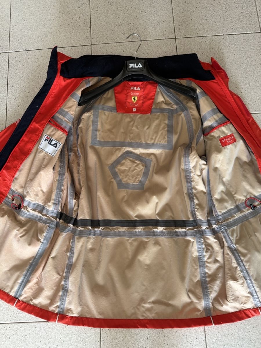 Ferrari Giacche: Ferrari F1 Racing Jacket, Sz. 50 – Usato da Buchs SG venduto da SPAMPAM 2