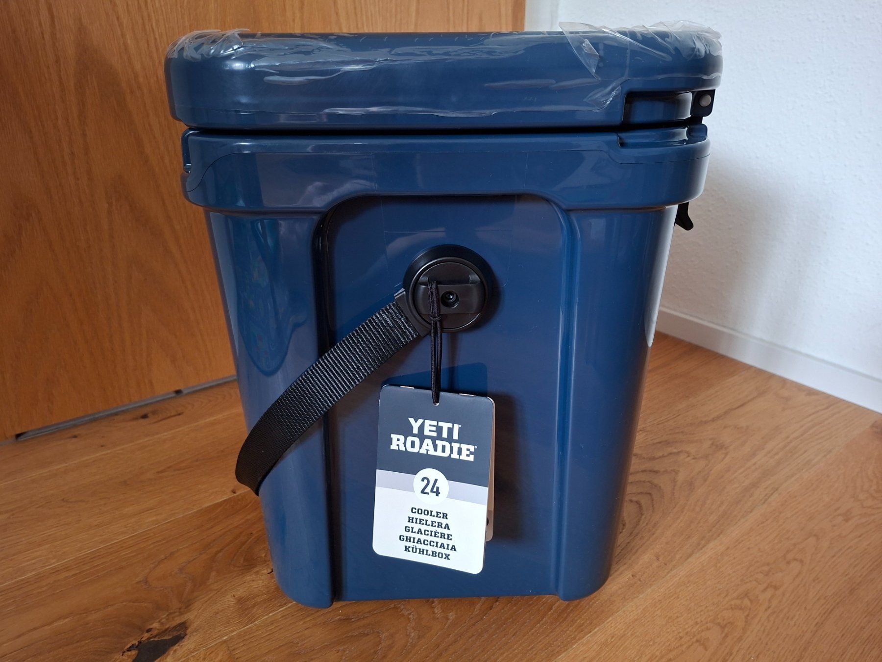 Frigoriferi & Refrigeratori: NEU Kühlbox Cooler 20 Liter YETI – Nuovo e nell'imballaggio originale da Schmerikon venduto da Ovi 1