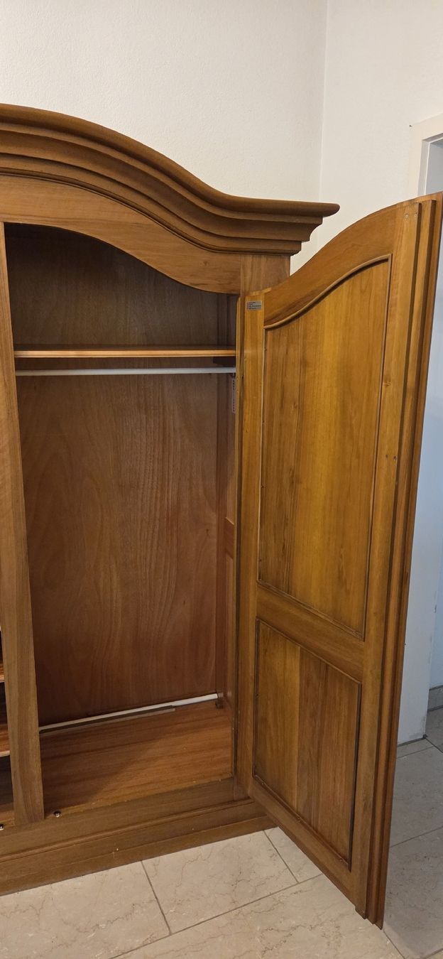 Armadi: Bauernschrank – Usato da Wädenswil venduto da Greatstuff 2