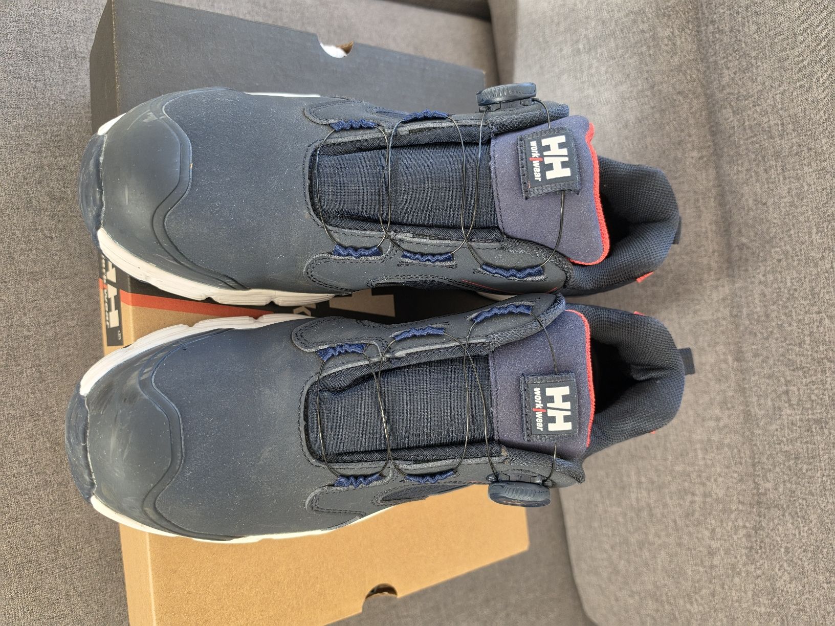 Helly Hansen Chaussures hommes: Sicherheitsschuhe Helly Hansen Boa System Grösse 46 – D'occasion à St.Erhard par Bhummel 1
