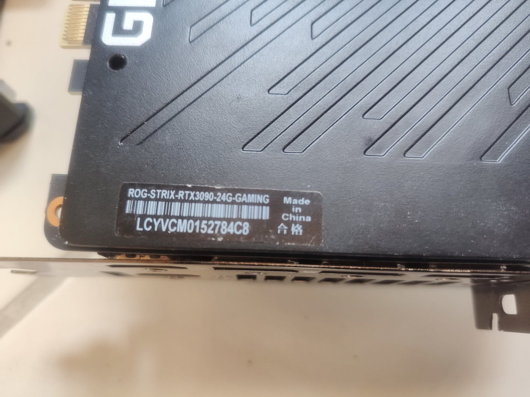 Carte Graphique ASUS ROG STRIX RTX 3090 défectueuse et EKWB (Défectueux