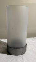 Laterne mattes Glas Metallsockel