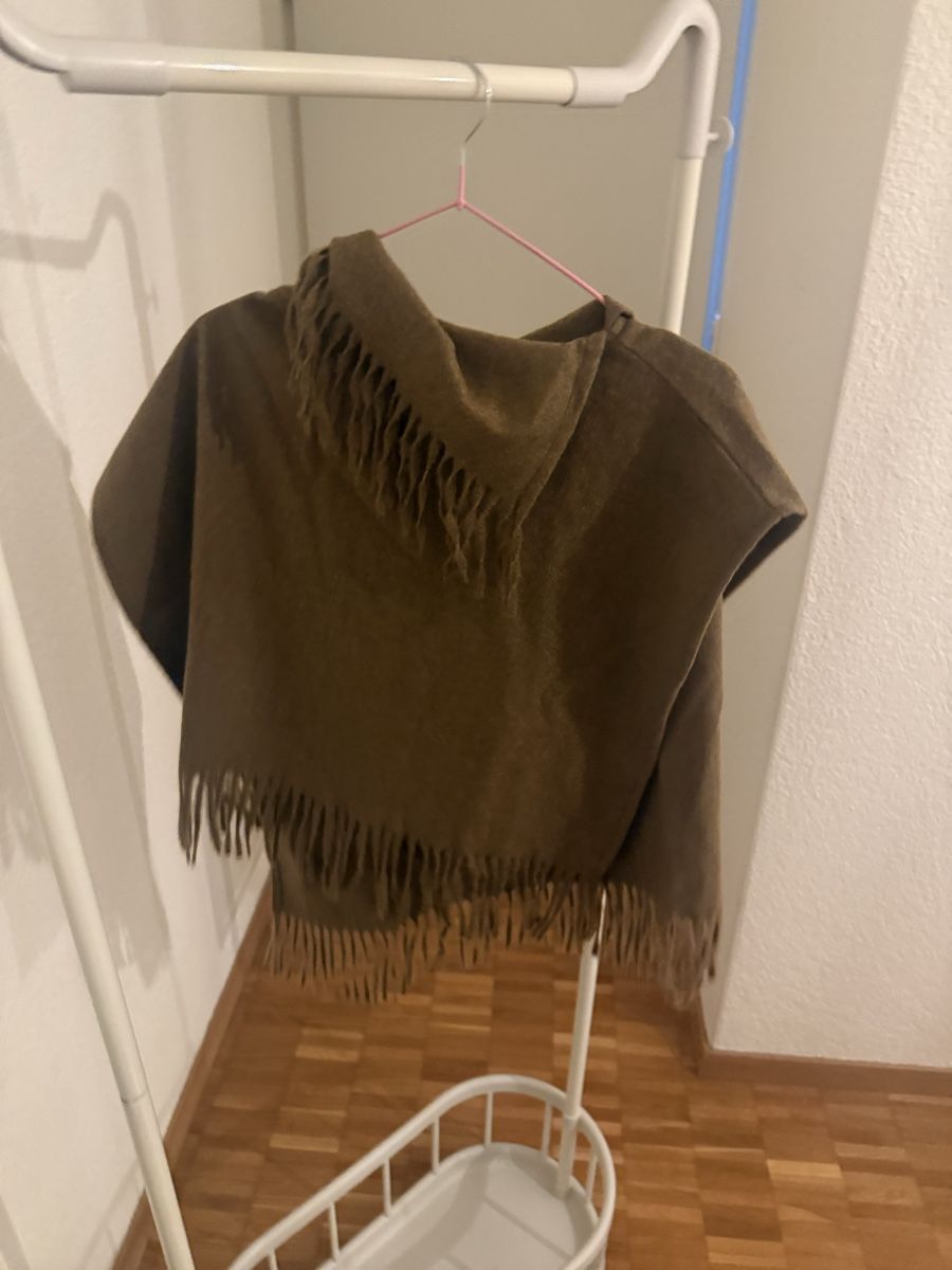 Pullover & Sweatshirts: Pullover grösse M – Gebraucht aus Kloten von Schweizkloten 8