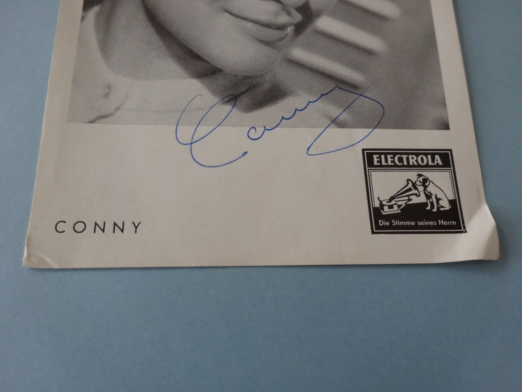 Autografi: Autogrammkarte Conny Elecrola – Usato da Neerach venduto da jenny062 1