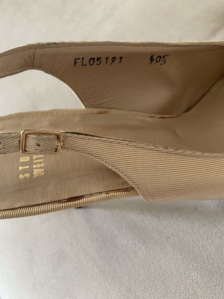 Stuart Weitzman Scarpe da donna: Stuart Weitzman Schuhe  – Usato da Bergdietikon venduto da zor_856j 3