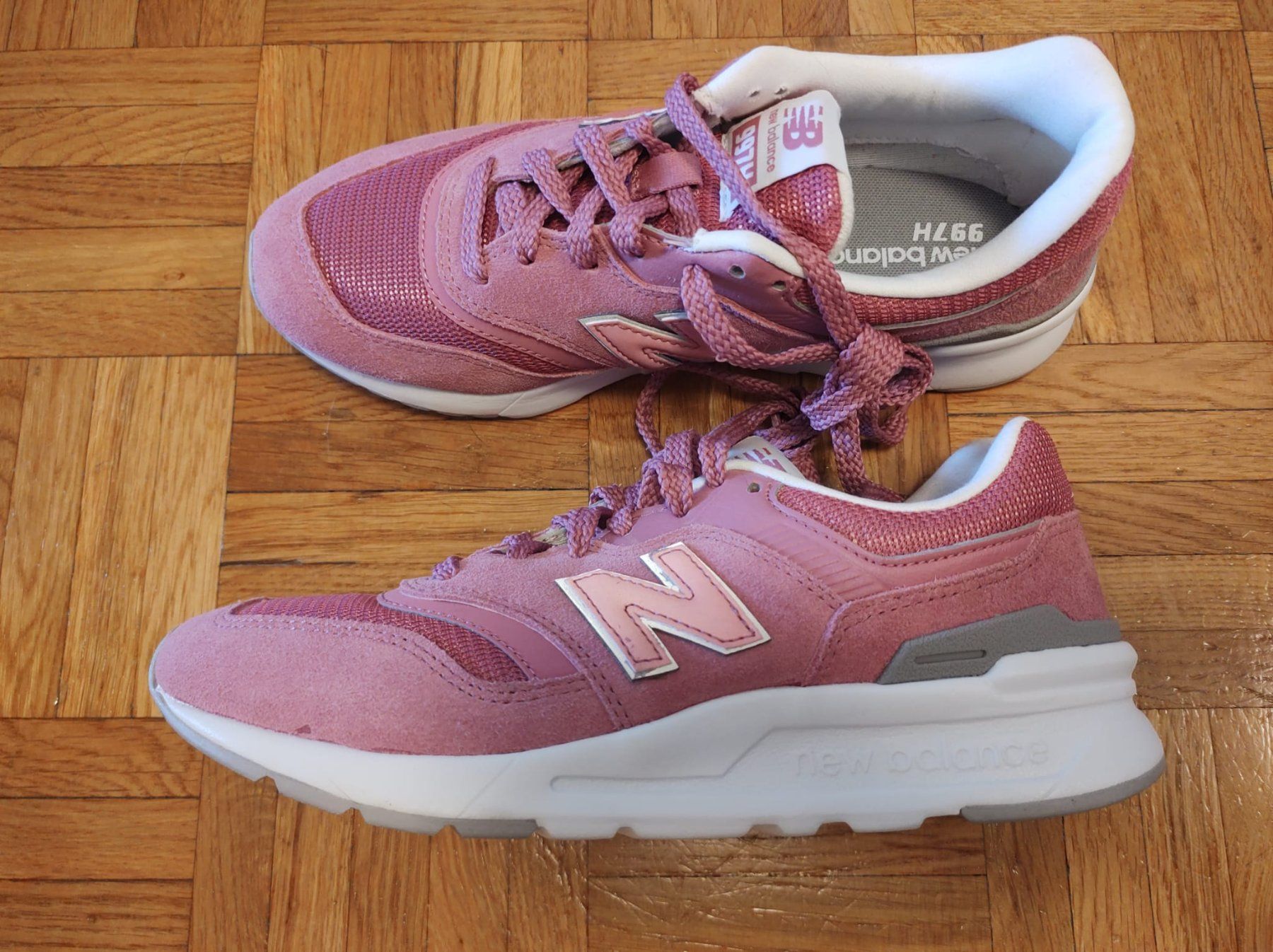 New Balance Scarpe da donna: New Balance Sneaker - Grösse 37 – Nuovo (secondo la descrizione) da Genève venduto da beata.e