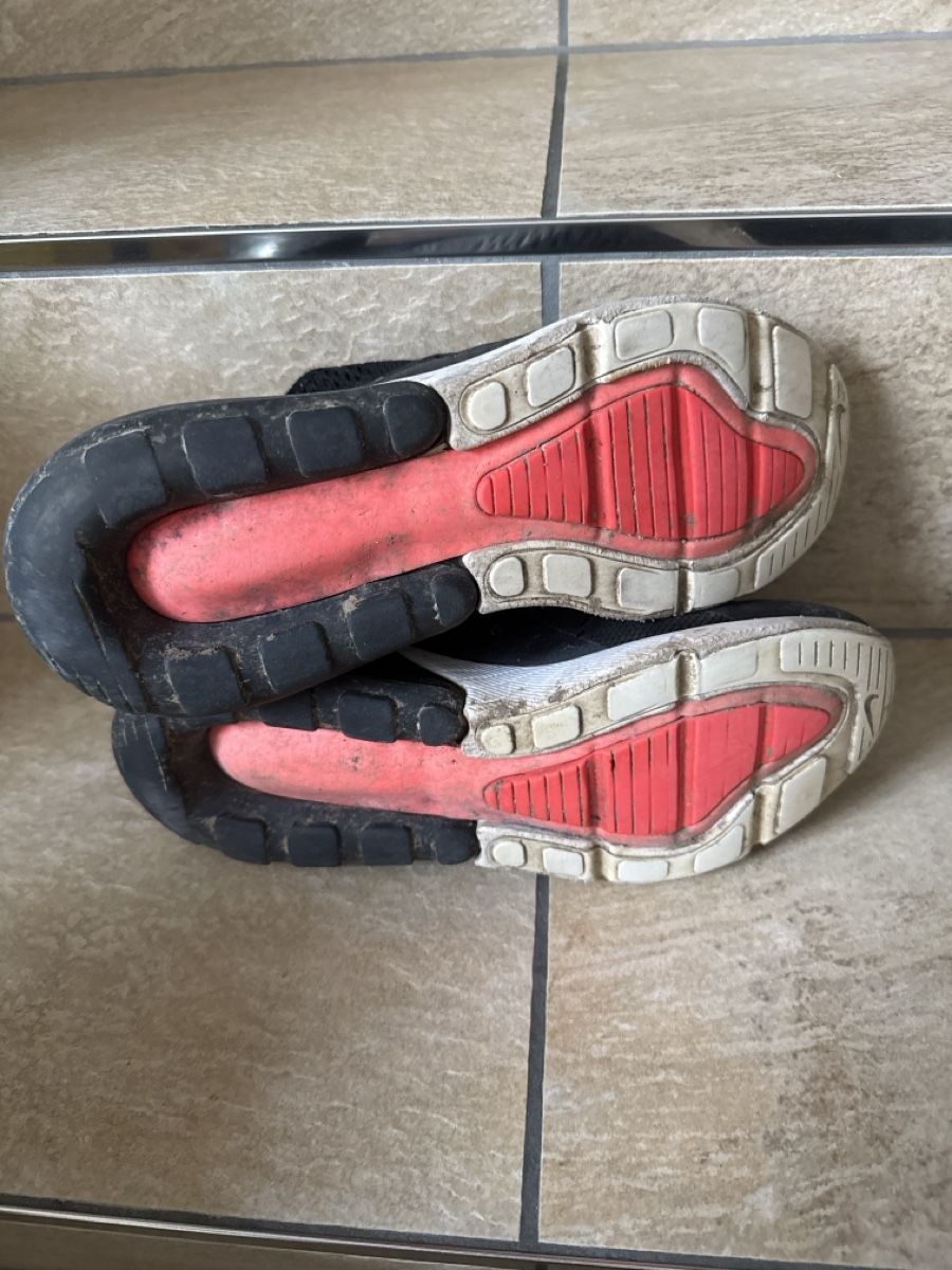 Nike Scarpe da donna: Nike Schuhe Grösse 38.5 – Usato da Otelfingen venduto da Tommy112 3