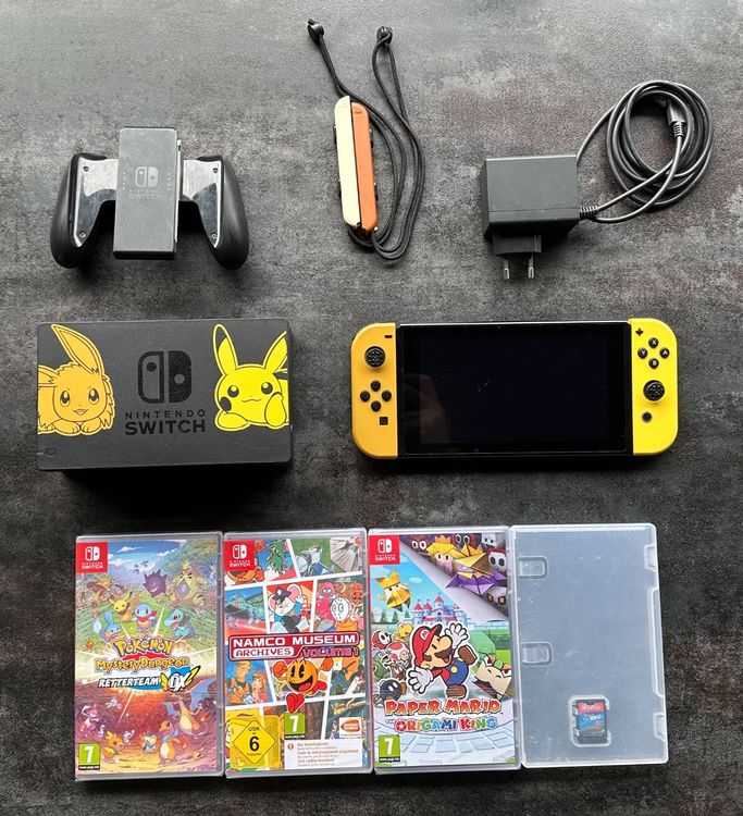 Nintendo Switch Pokémon Edition mit 4 Spielen Kaufen auf Ricardo