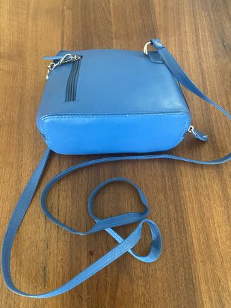 Kleine blaue Umhängetasche NIKA / Crossbody Bag